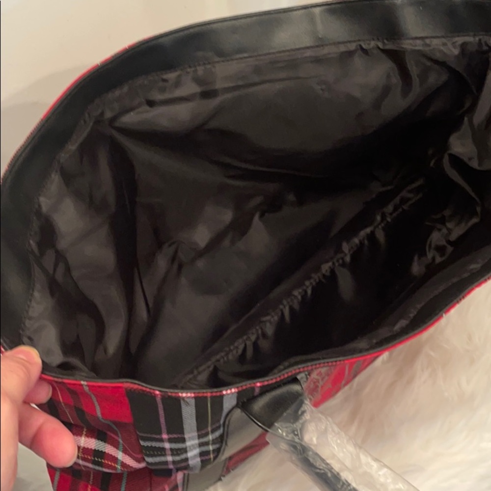 VICTORIA’S SECRET TOTE BAG RED BLACK PLAID NWT - Picture 8 of 9